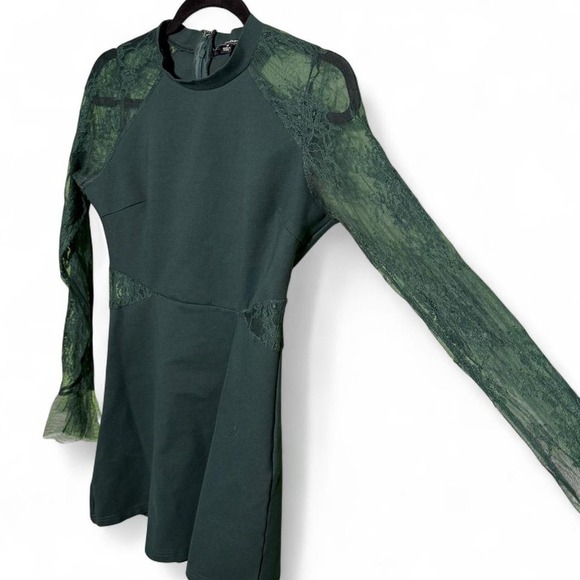 Lulus size M green mesh lace long sleeve dress with bell sleeves, zipper back - Picture 2 of 3